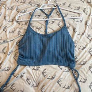 Hollister gillyhicks top